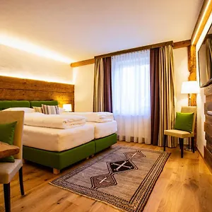4* Szálloda Lend-platzl